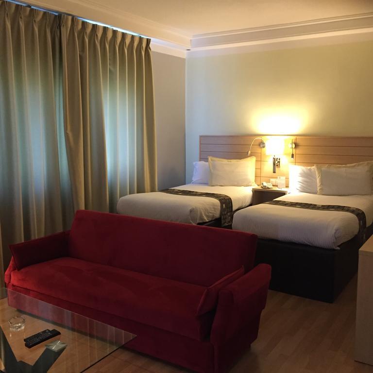 Crystal Hotel Амман Экстерьер фото